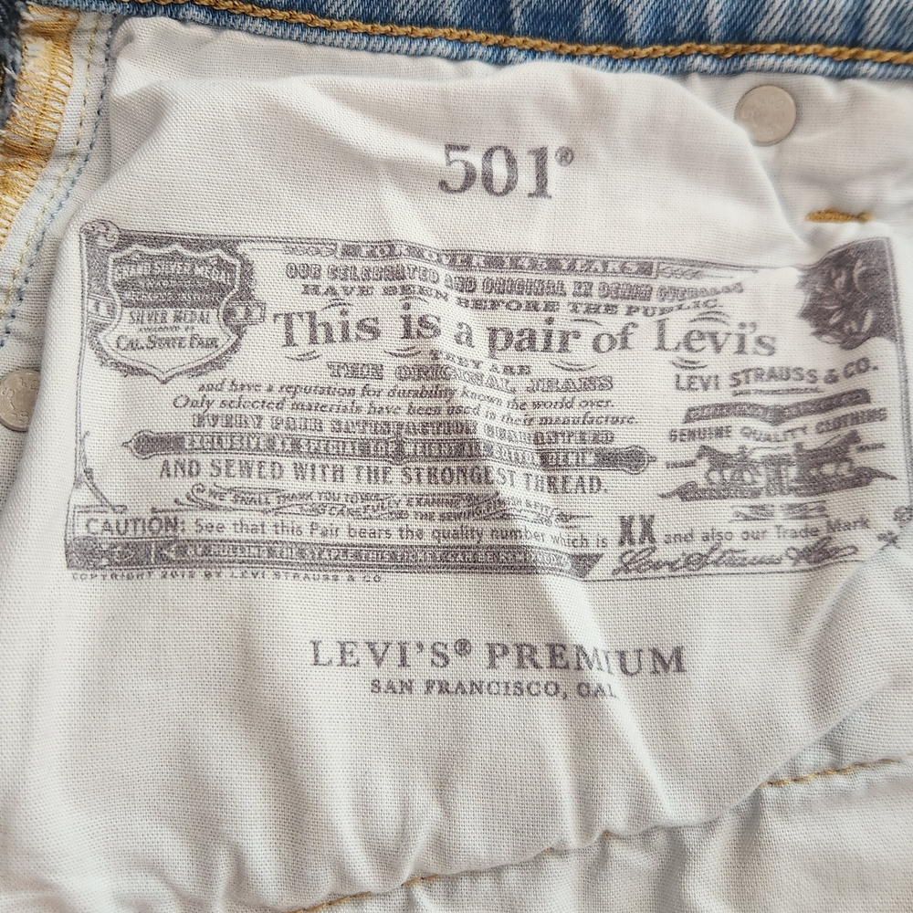 Levi's Premium Women's 501 Straight Leg Jeans 25x28 - Picture 8 of 10